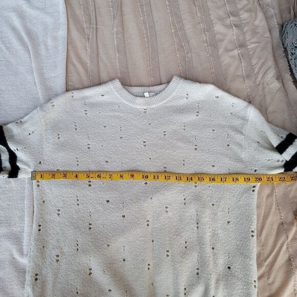Gilded Intent Cream and Black Crew Neck Boyfriend Sweater - Picture 6 of 6